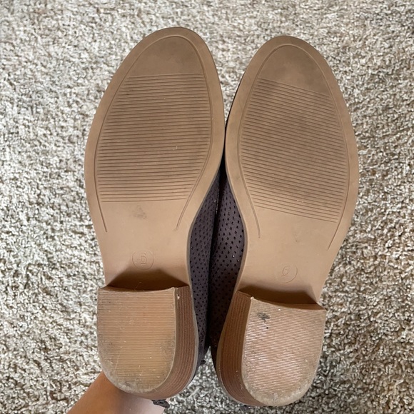 Booties - Picture 4 of 4